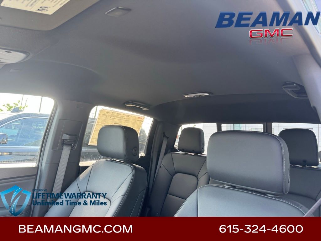 Vehicle image 17 of 31