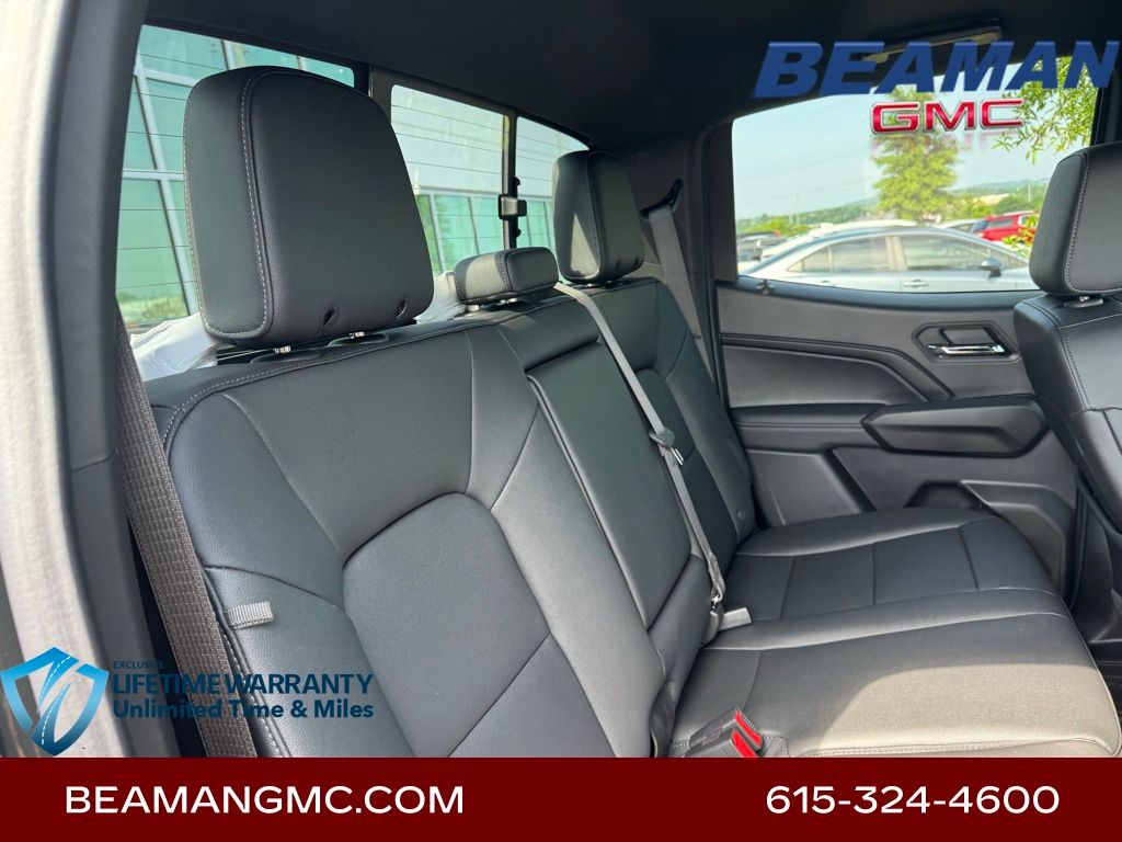 Vehicle image 12 of 31