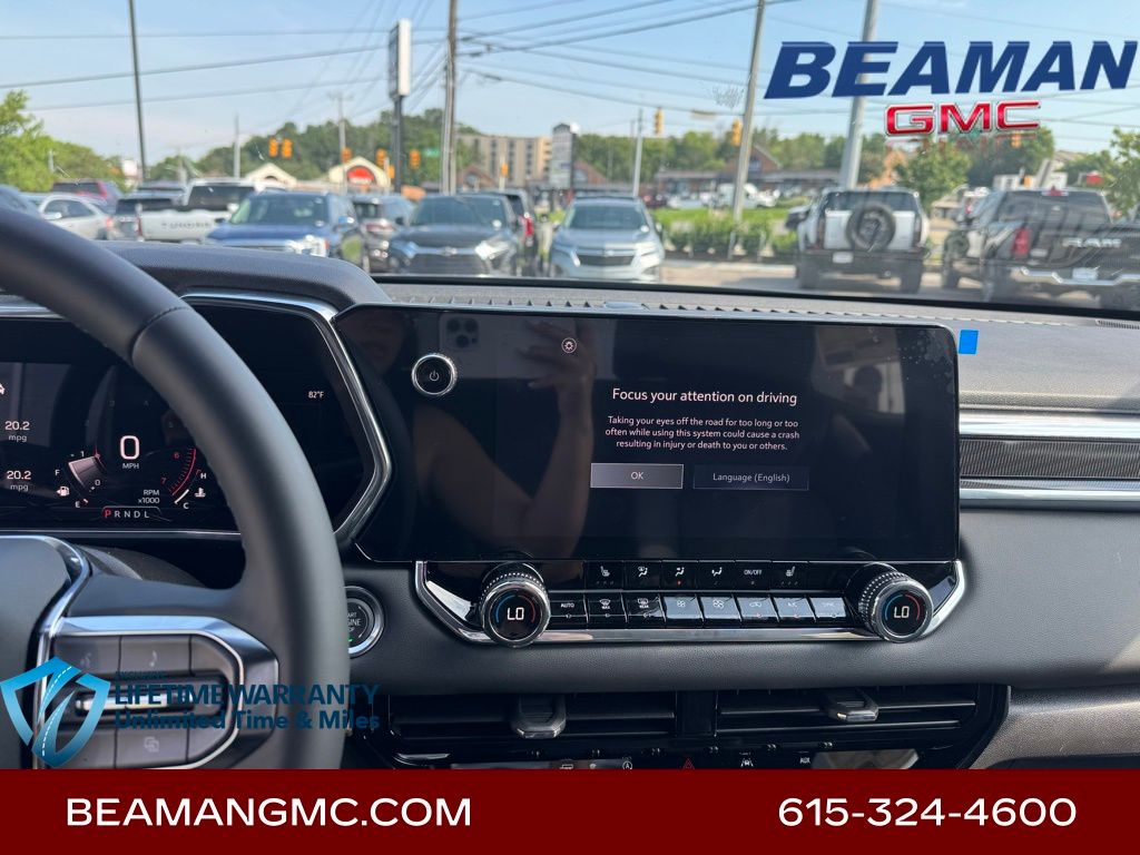 Vehicle image 19 of 31