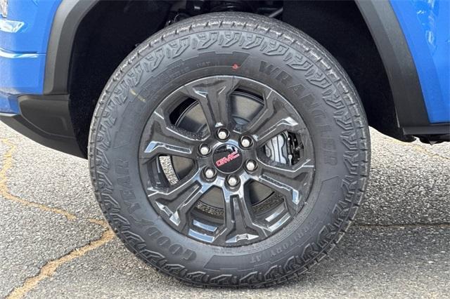 Vehicle image 31 of 33