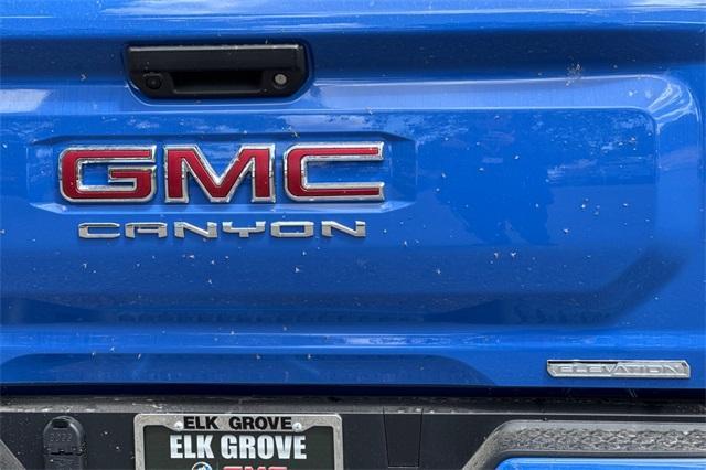Vehicle image 32 of 33