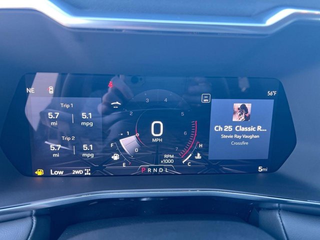Vehicle image 14 of 23