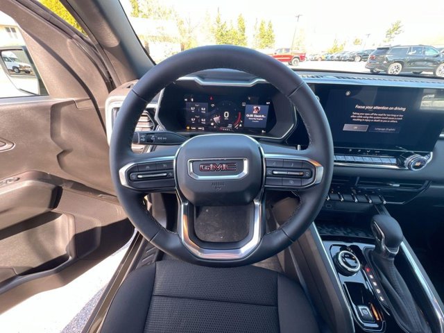 Vehicle image 13 of 23