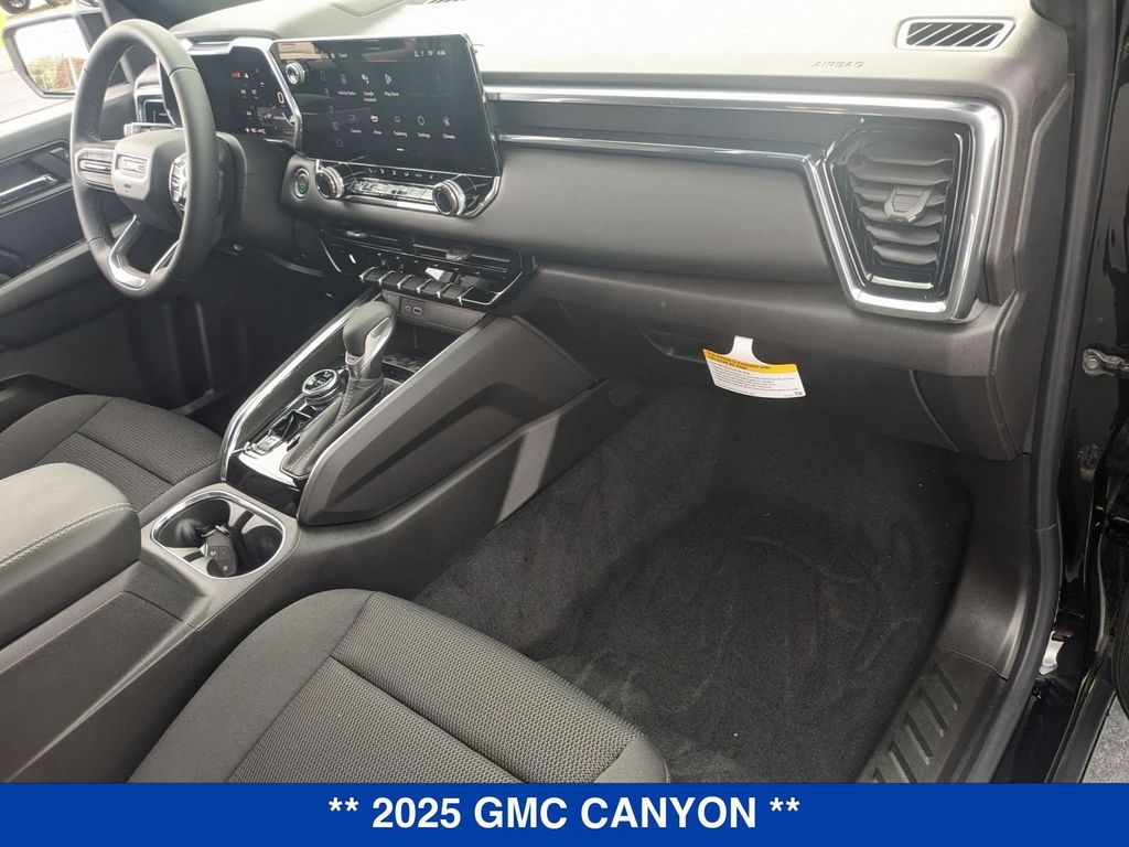 Vehicle image 19 of 43