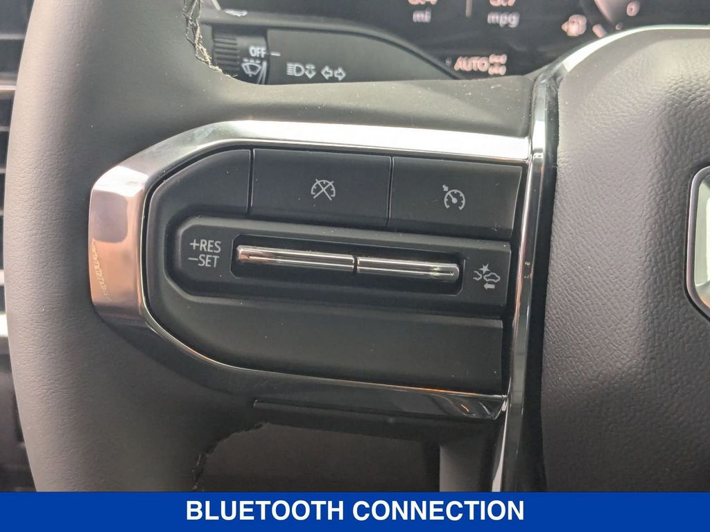 Vehicle image 42 of 43