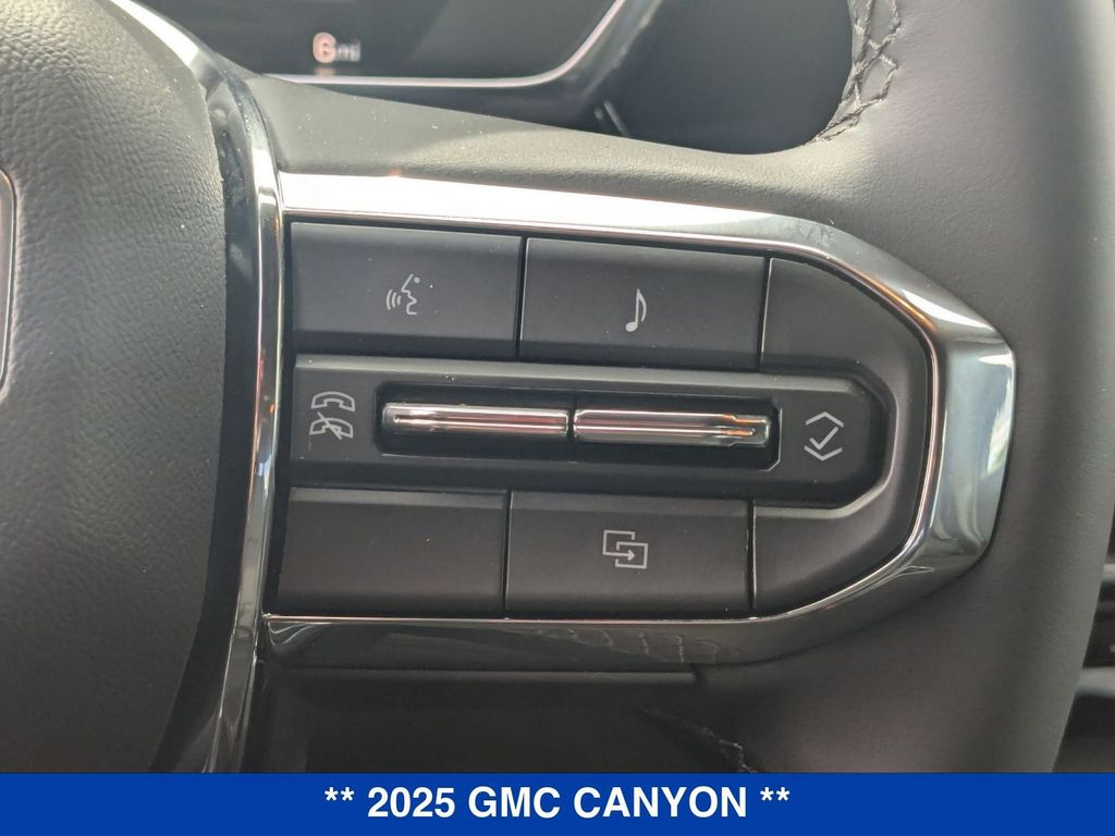 Vehicle image 39 of 43