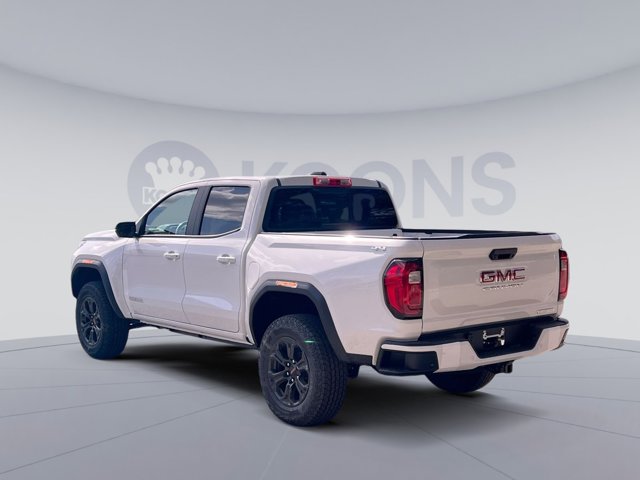 Vehicle image 4 of 5