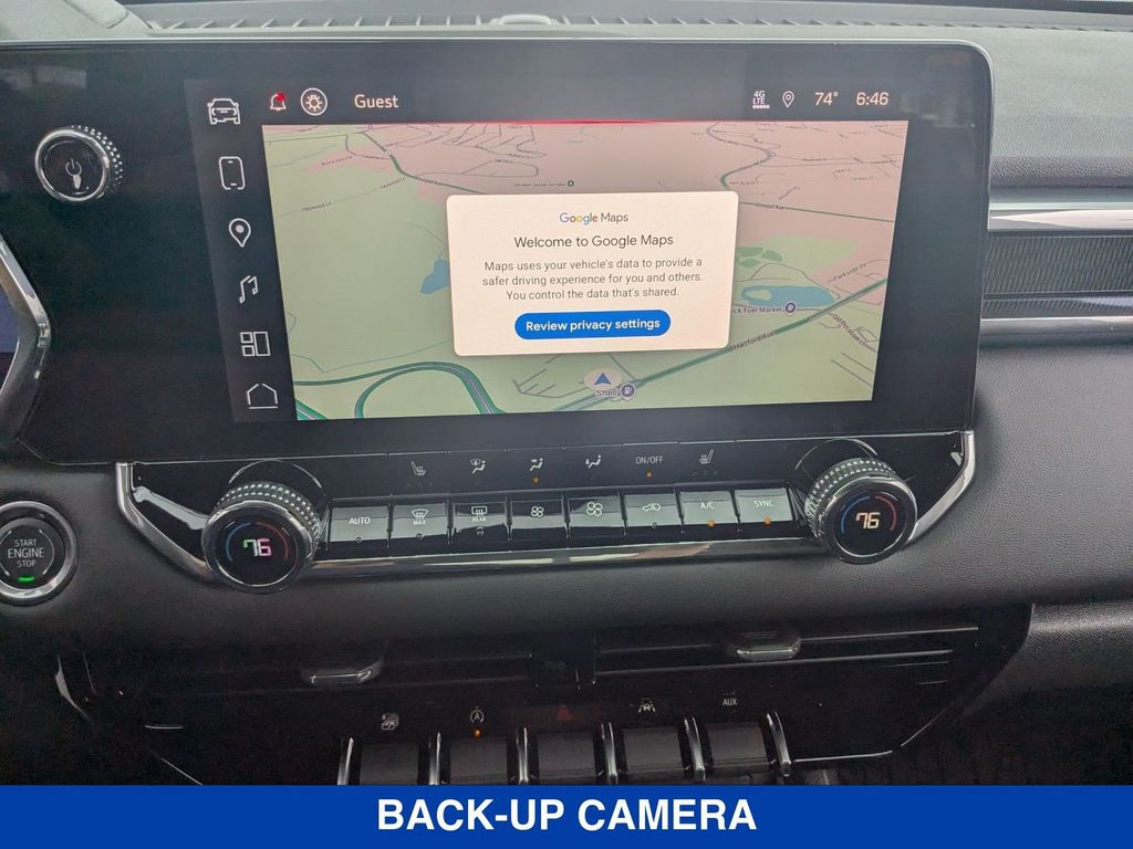 Vehicle image 21 of 40