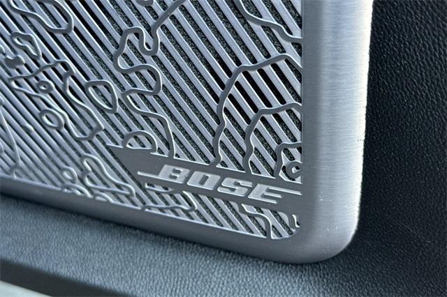 Vehicle image 21 of 43