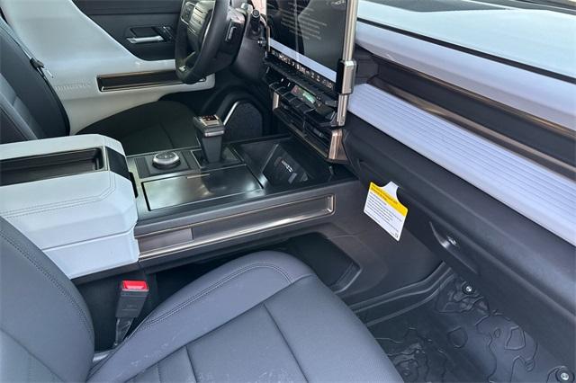 Vehicle image 18 of 43