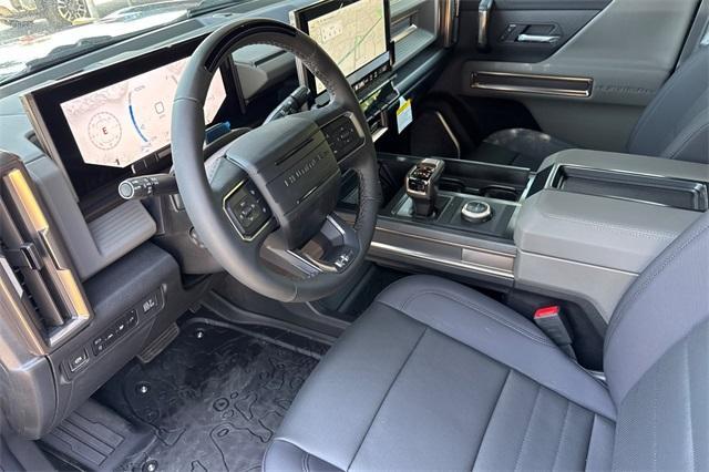 Vehicle image 10 of 35