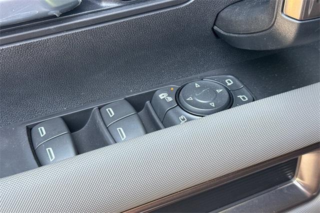 Vehicle image 12 of 35