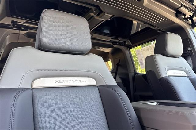 Vehicle image 19 of 35