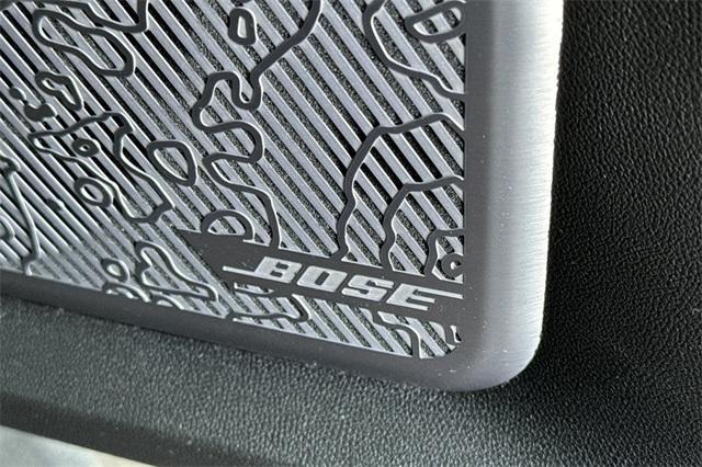Vehicle image 21 of 35