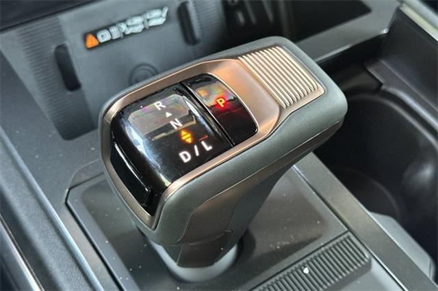 Vehicle image 26 of 35