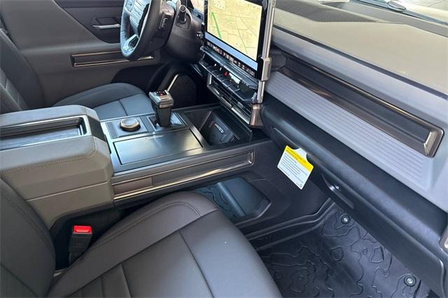 Vehicle image 18 of 35