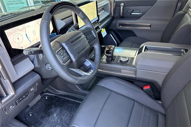 Vehicle image 10 of 35