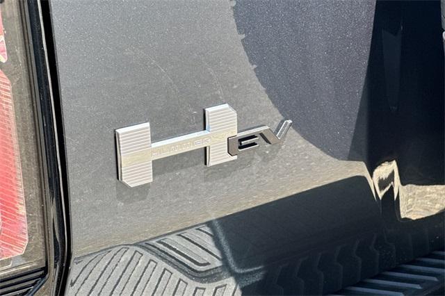 Vehicle image 34 of 35