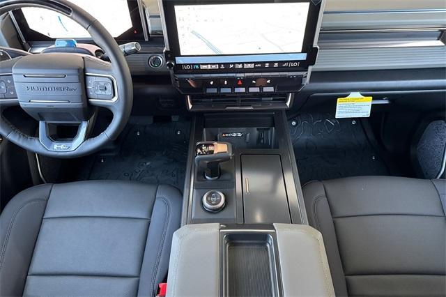 Vehicle image 15 of 35