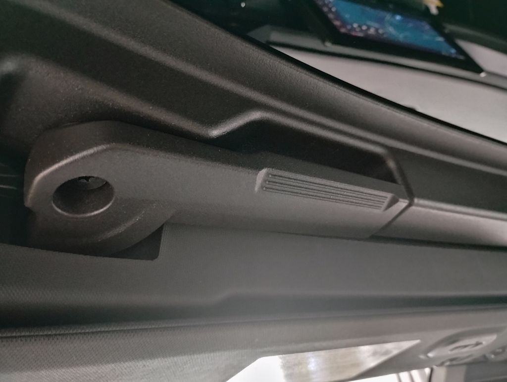 Vehicle image 31 of 57