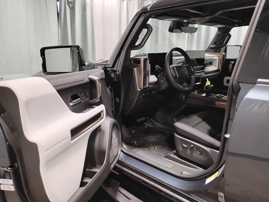 Vehicle image 9 of 57
