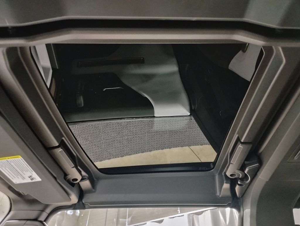 Vehicle image 30 of 57