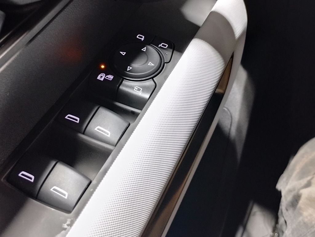 Vehicle image 43 of 57