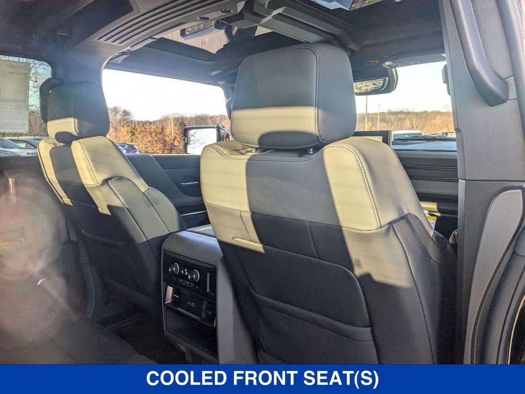 Vehicle image 11 of 41