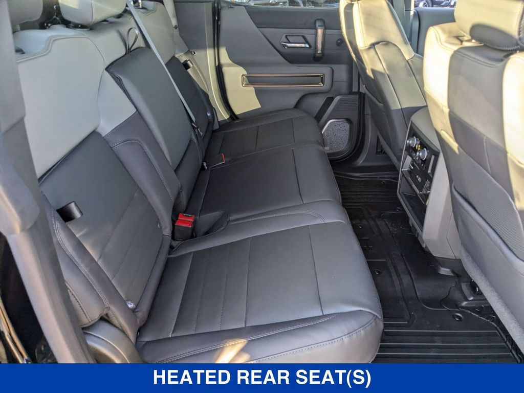 Vehicle image 13 of 41
