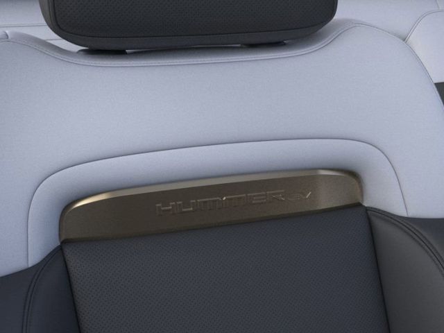 Vehicle image 21 of 24