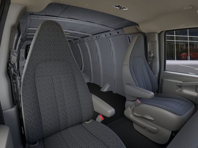 2025 GMC Savana Base Image 10 of 24