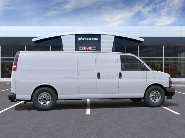2025 GMC Savana Base Image 6 of 24