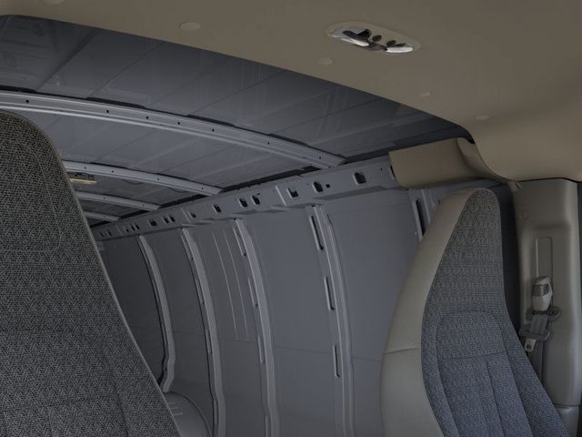 2025 GMC Savana Base Image 11 of 24