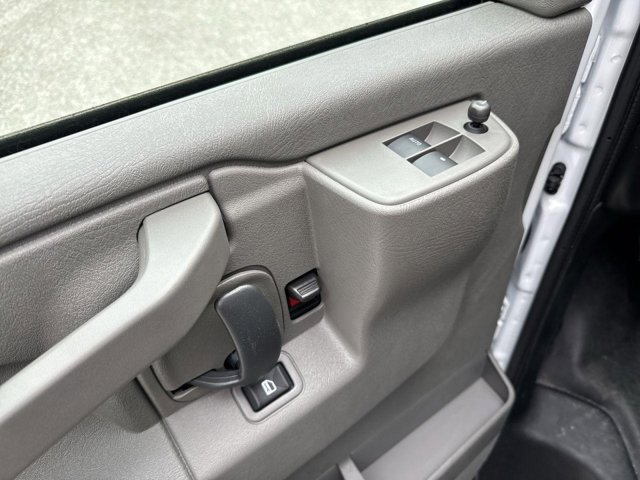 Vehicle image 11 of 20