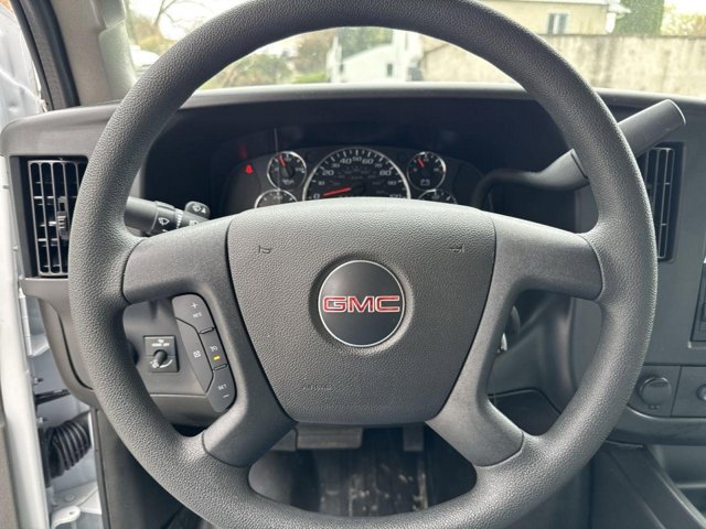 Vehicle image 12 of 20