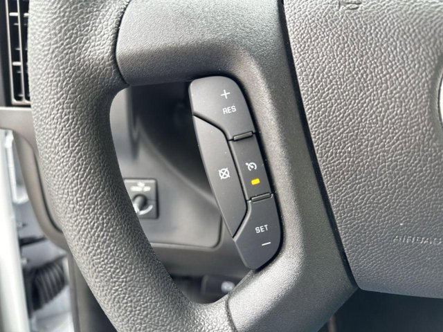 Vehicle image 16 of 20