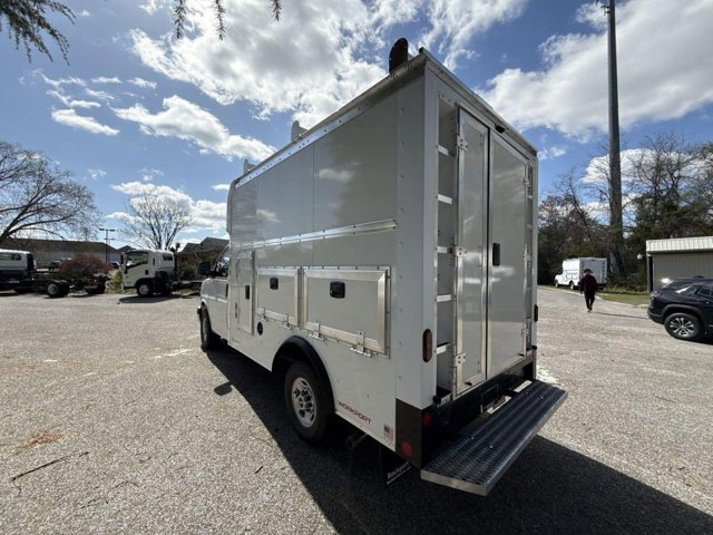 Vehicle image 2 of 22