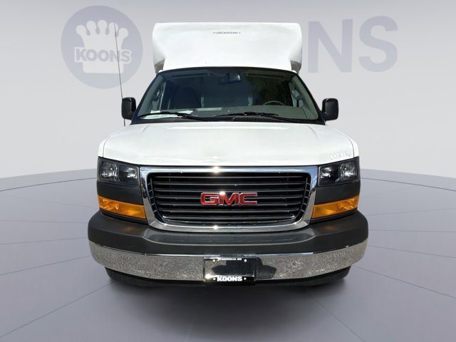 Vehicle image 4 of 22