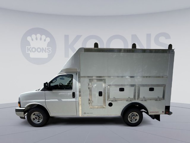 Vehicle image 7 of 22