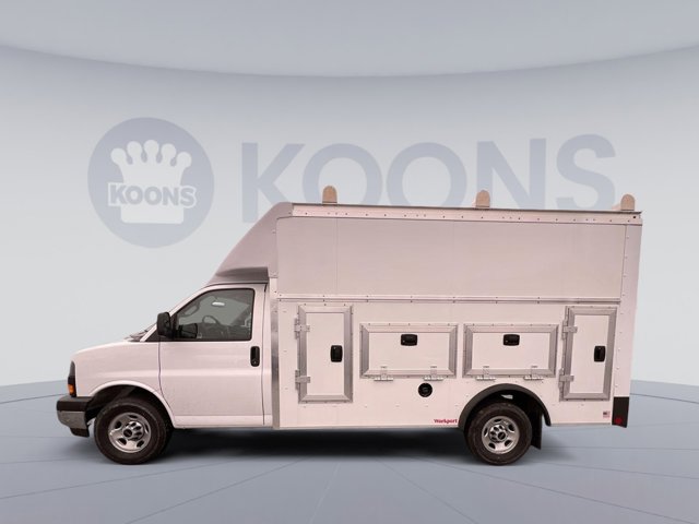 Vehicle image 7 of 23