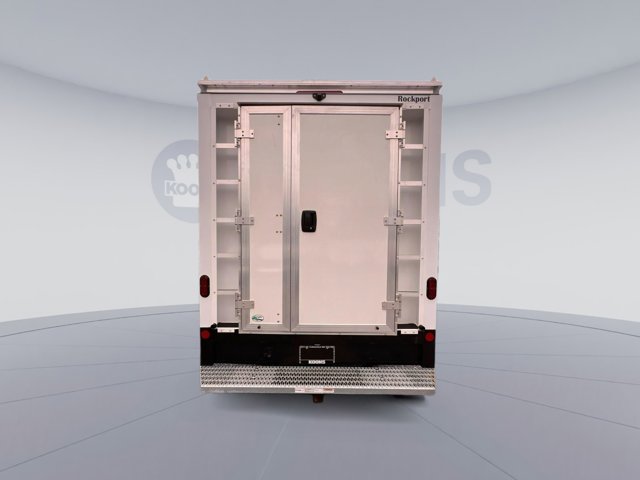 Vehicle image 8 of 23