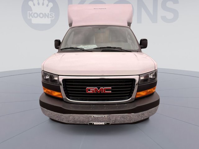 Vehicle image 4 of 23