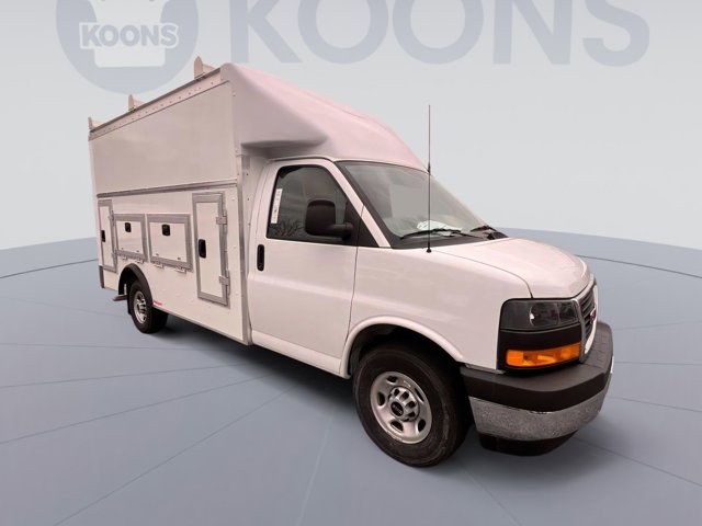 Vehicle image 5 of 23