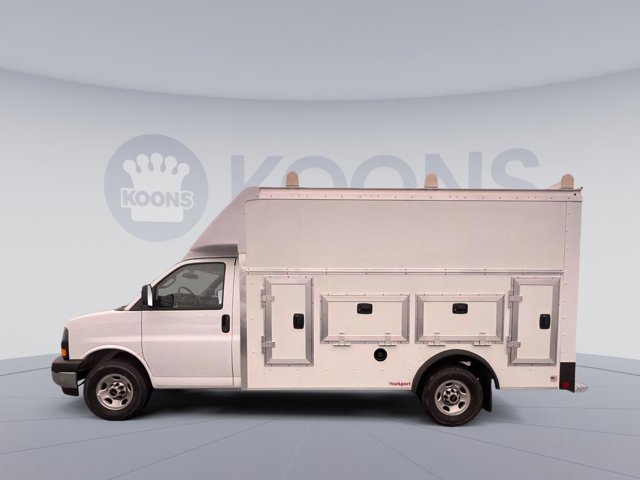 Vehicle image 6 of 22