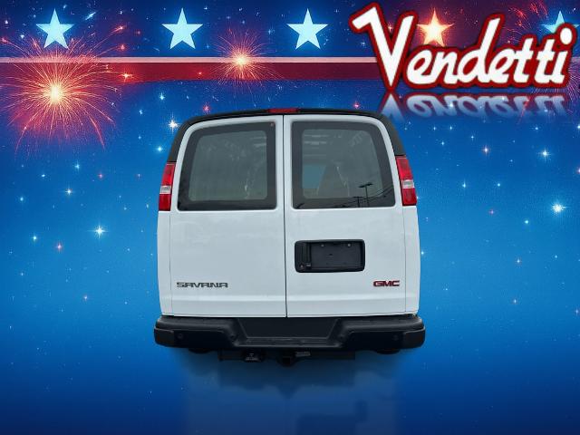 2025 GMC Savana Base Image 21 of 21