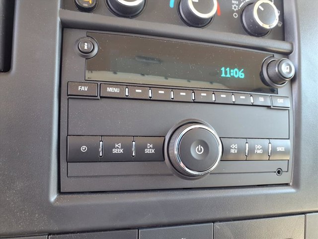 2025 GMC Savana Base Image 20 of 23