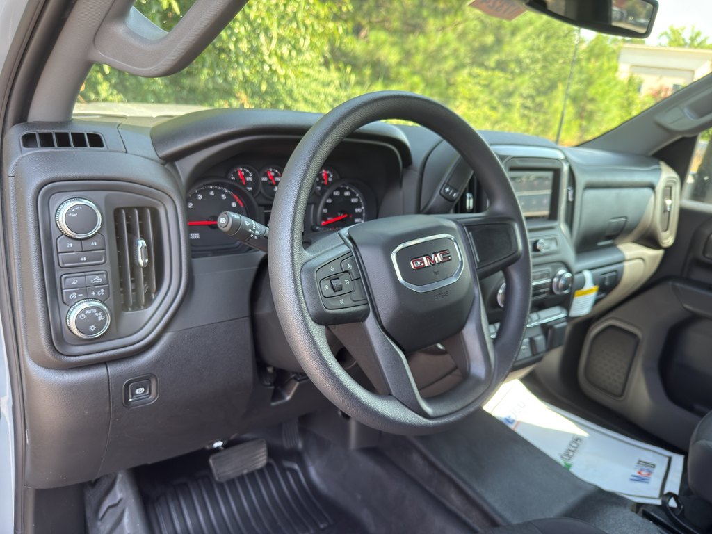 Vehicle image 12 of 21