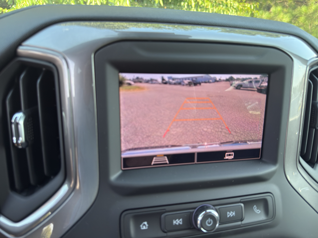 Vehicle image 14 of 21
