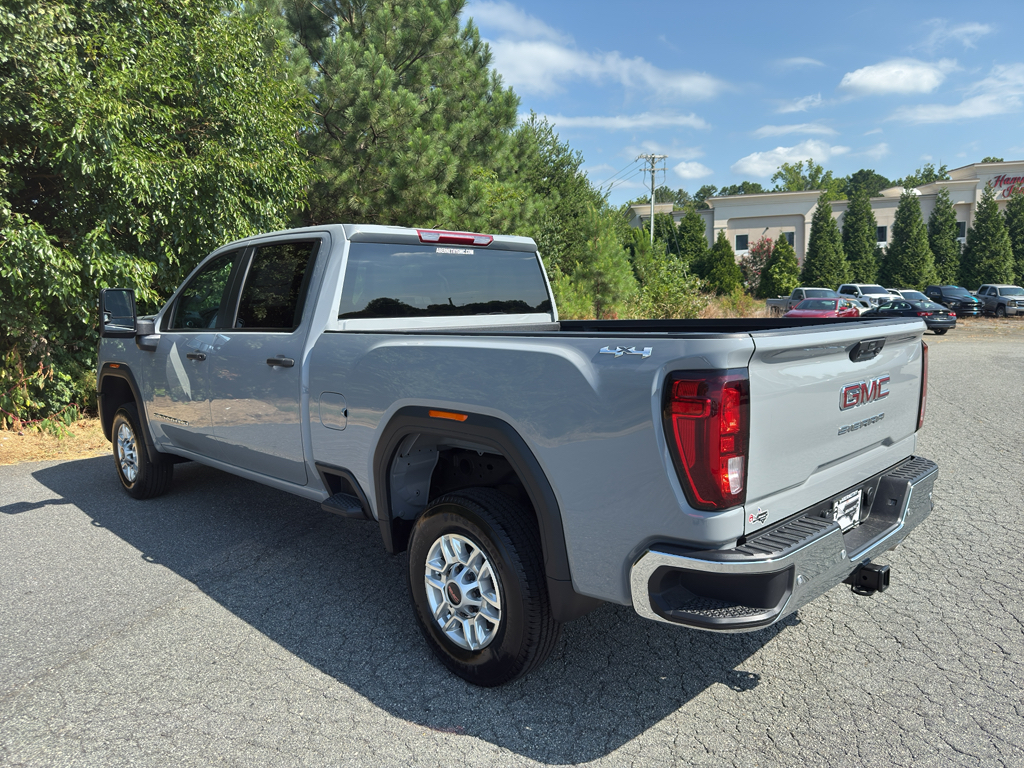 Vehicle image 5 of 21