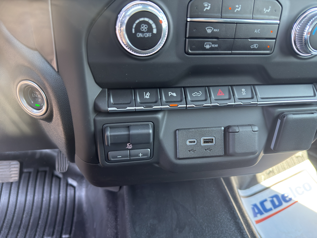 Vehicle image 21 of 21